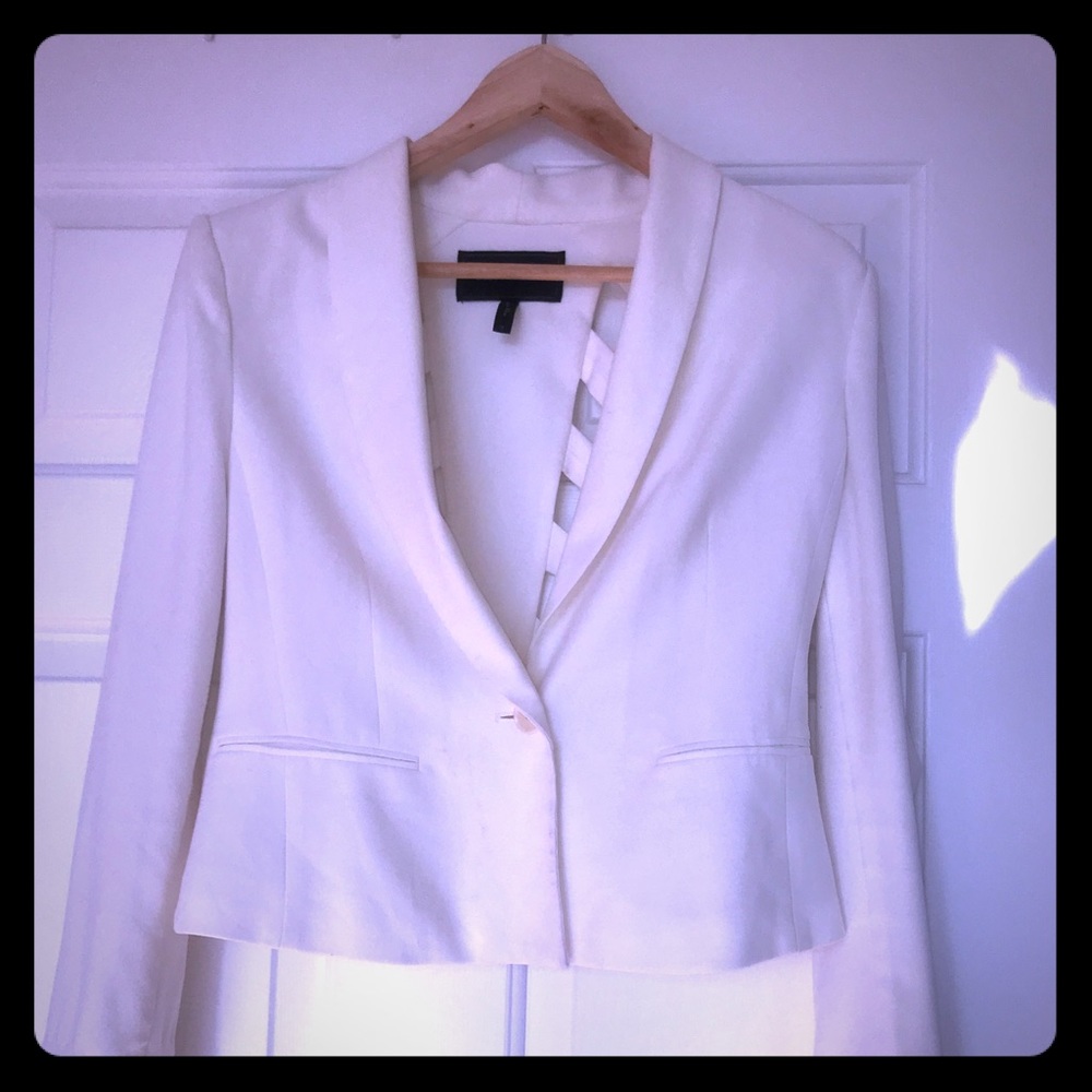 BCBG off white long sleeve elegant jacket